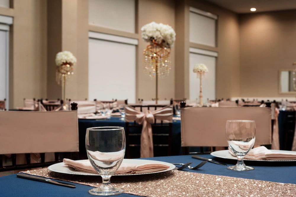 Hilton Garden Inn Houston-Baytown Esterno foto
