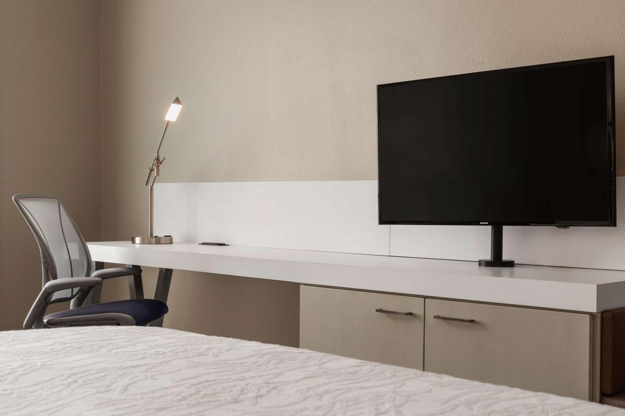 Hilton Garden Inn Houston-Baytown Esterno foto