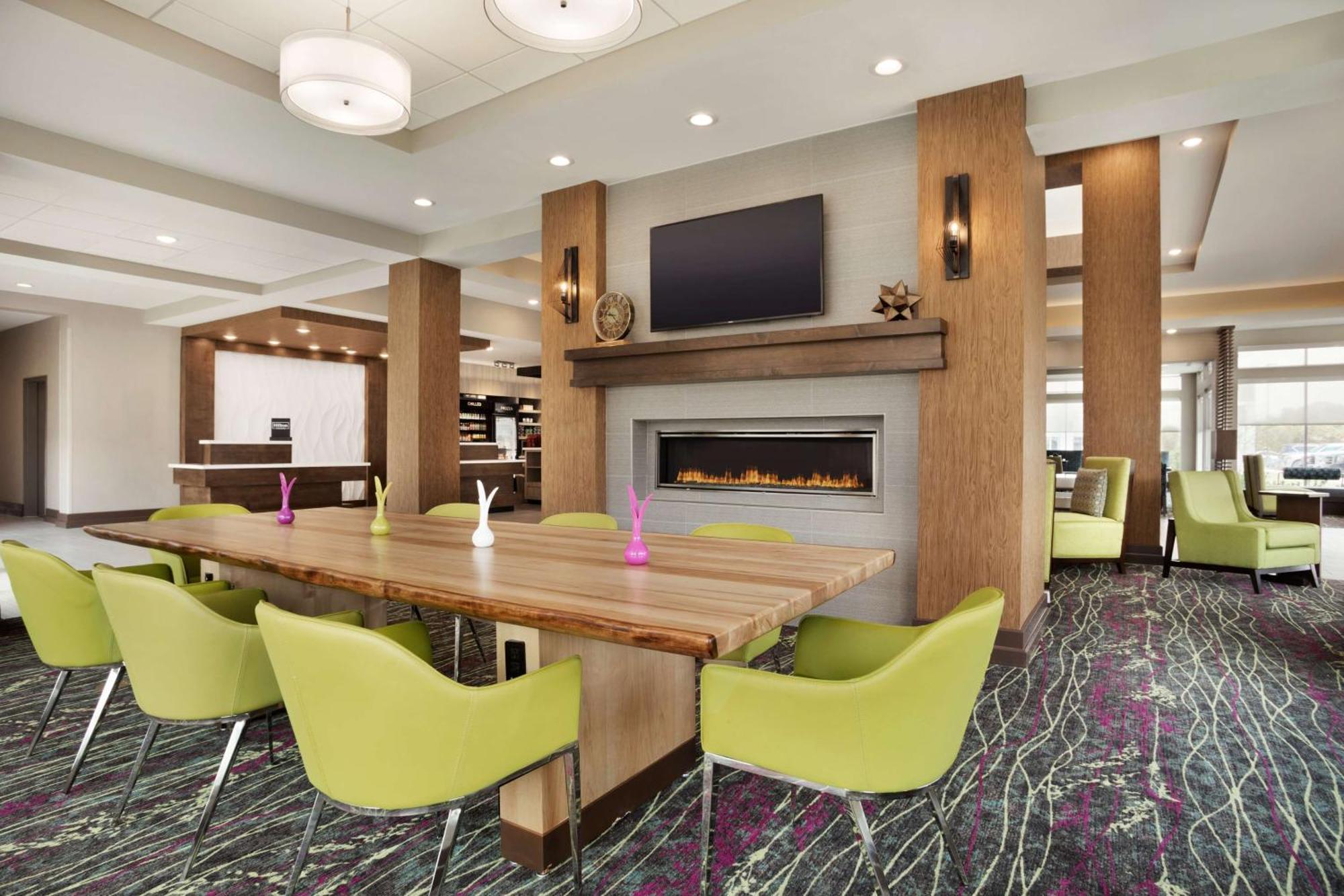 Hilton Garden Inn Houston-Baytown Esterno foto