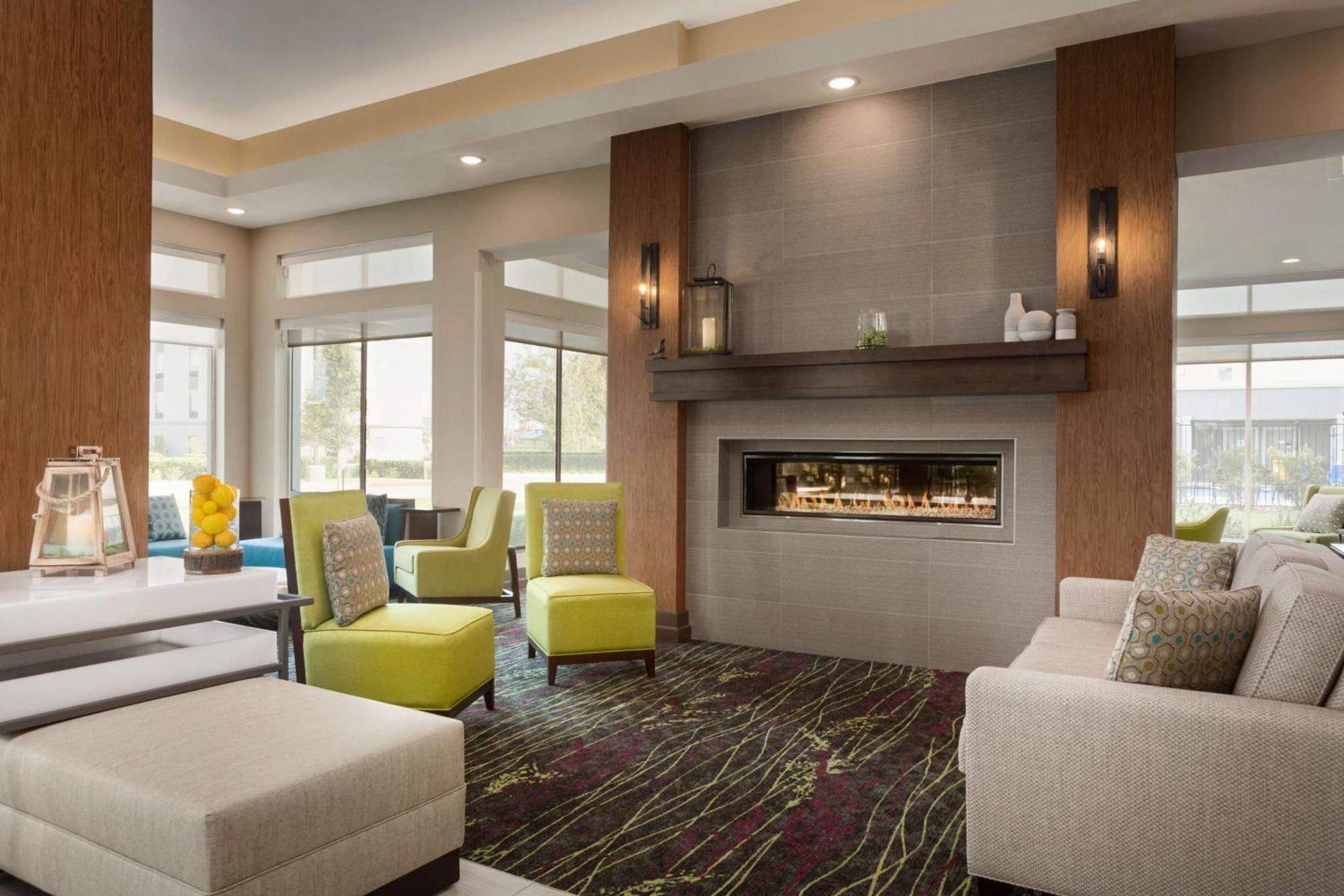 Hilton Garden Inn Houston-Baytown Esterno foto
