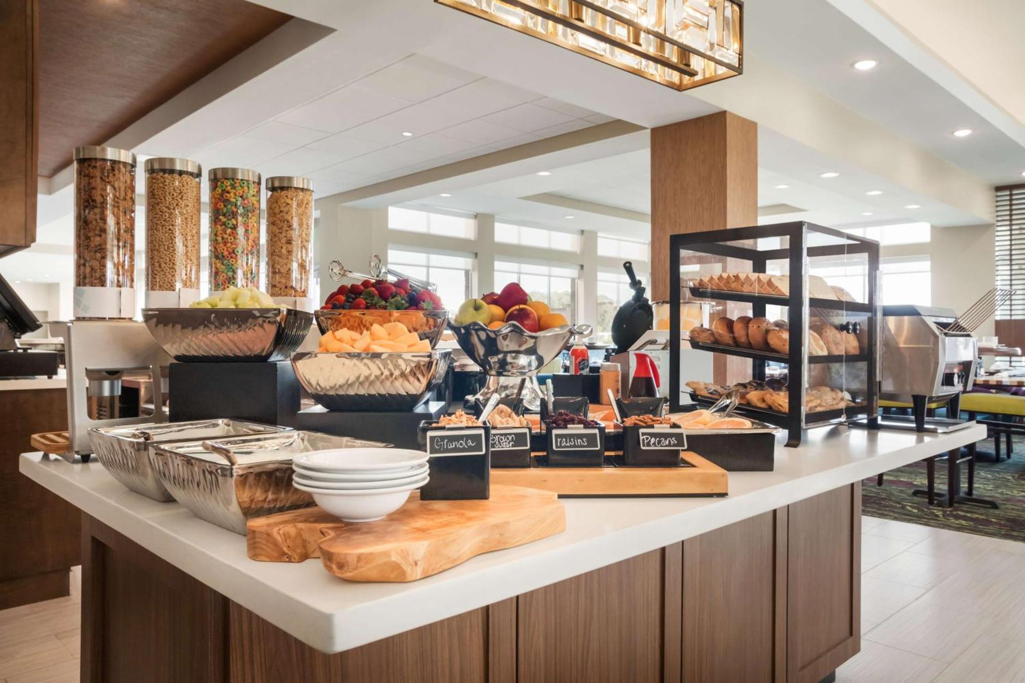 Hilton Garden Inn Houston-Baytown Esterno foto